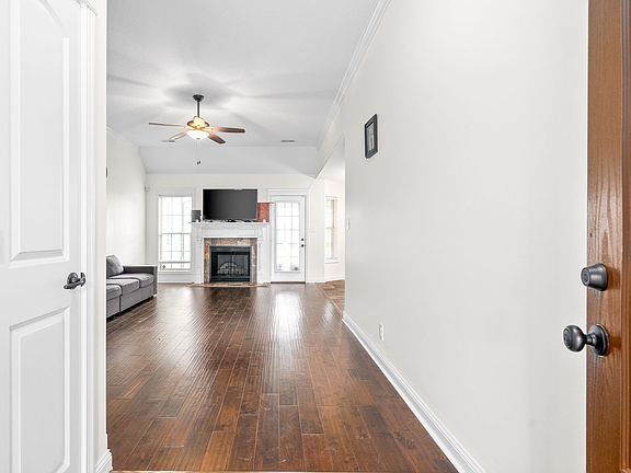 4th image of 1732 Autumnwood Blvd