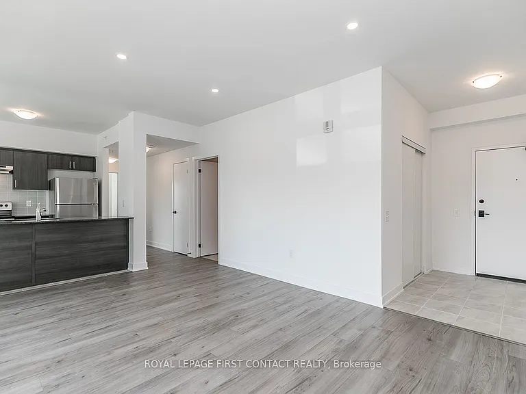 8 Culinary Ln #101 — Photo 4