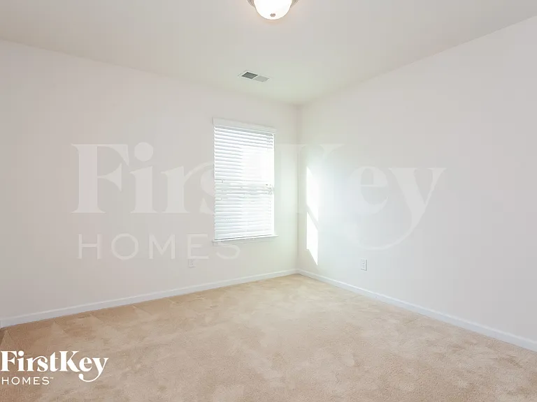 104 Rockhopper Ln — Photo 14