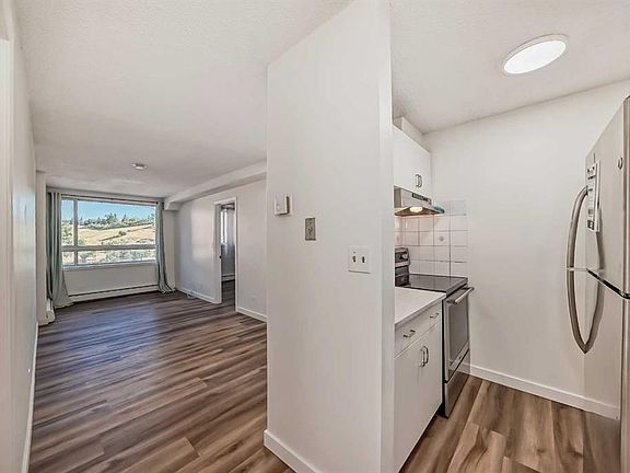 5th image of 110 S 2nd Ave SE #512