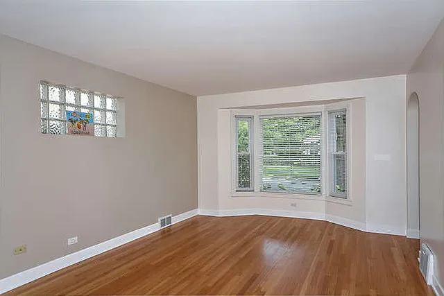 2140 Dobson St — Photo 3