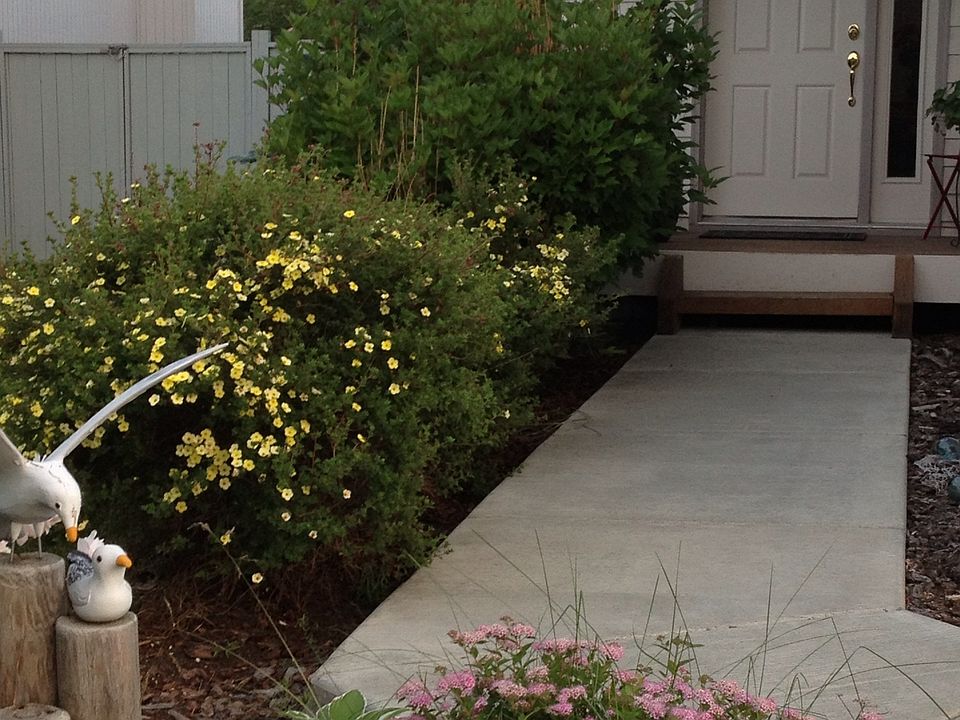 HOA Maintained