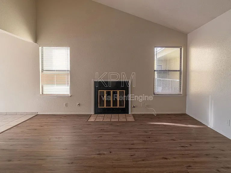 1311 W Century Blvd #42 — Photo 6