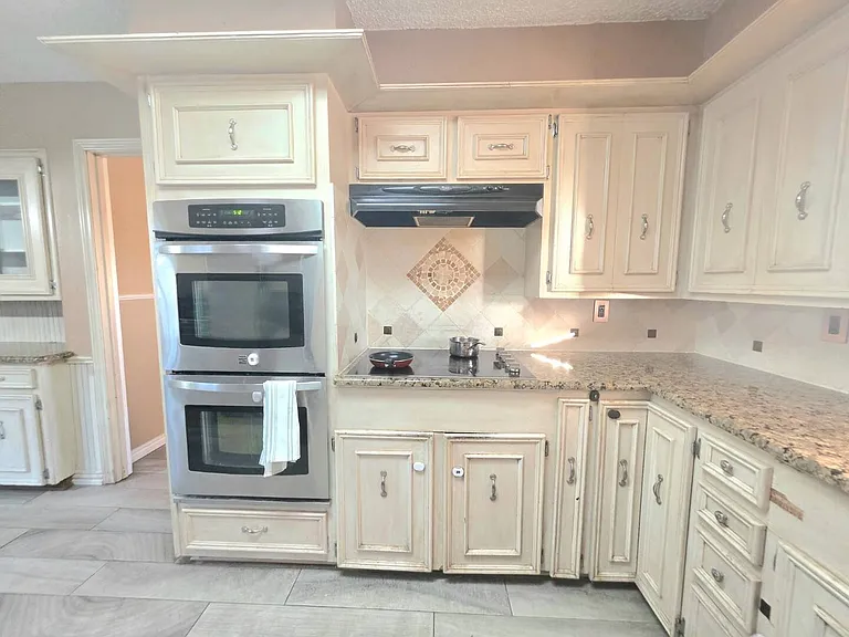 2403 Blue Cypress Dr — Photo 8