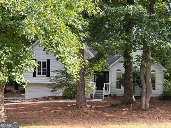 6030 Bridle Dr, Cumming, GA 30028