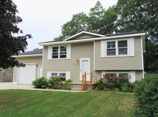 495 Marlane St, Muskegon, MI 49442