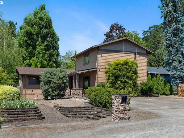 7555 SW Spruce St, Portland, OR 97223