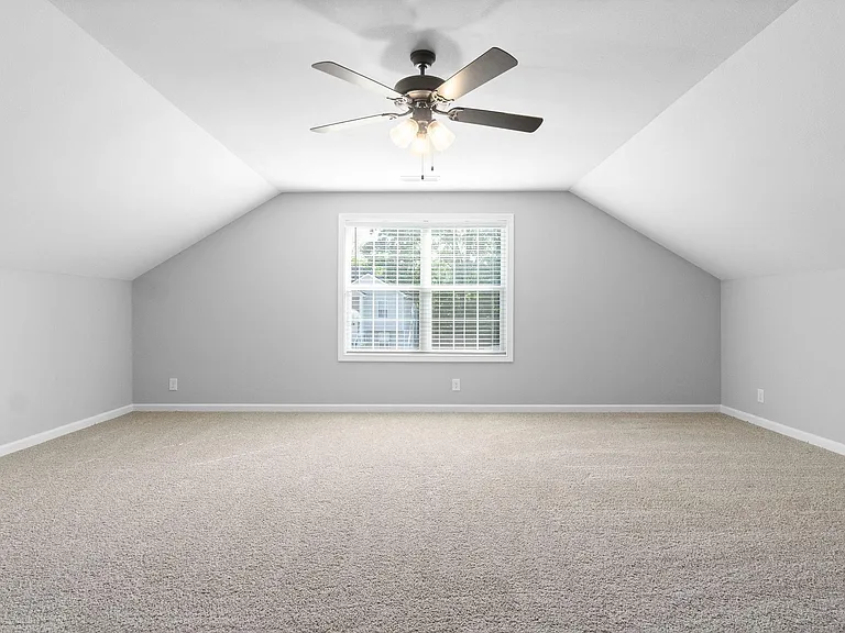 1055 Barnhill Rd — Photo 25