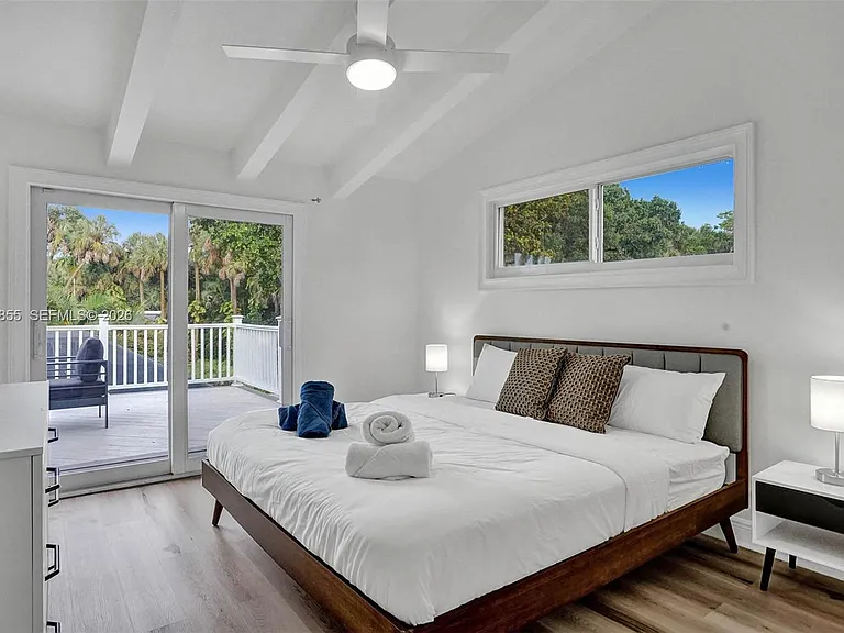 2120 SW 28th Way — Photo 29