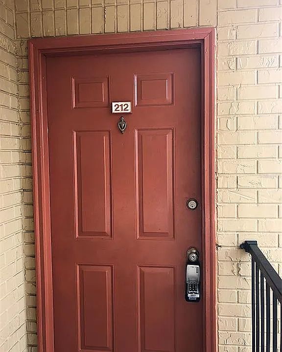 1st image of 3724 Idlebrook Cir APT 212