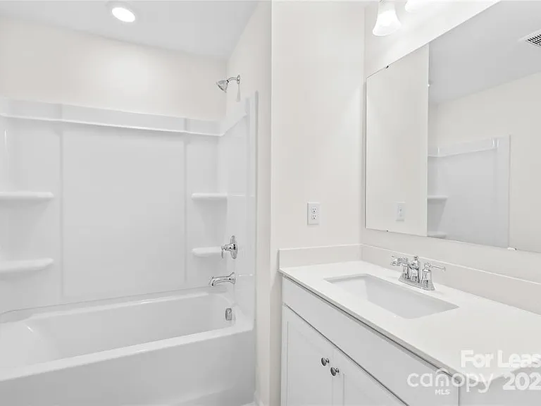 2744 Yeager Dr NW — Photo 21