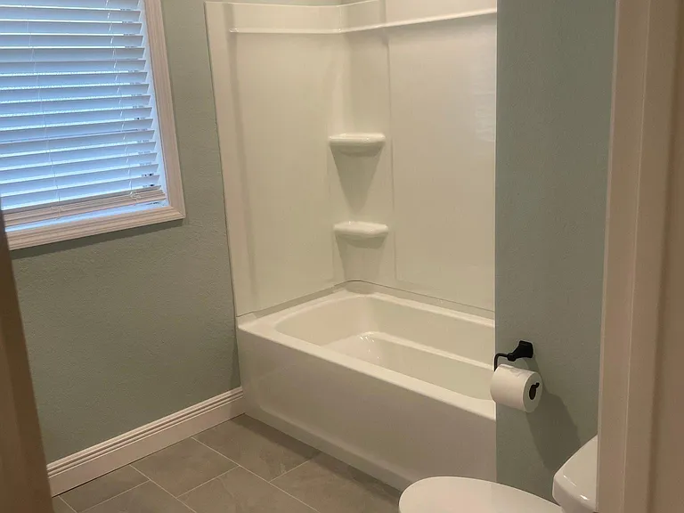 1496 Lakeside Dr — Photo 18