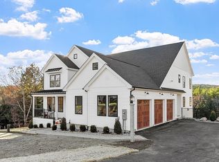 18 Sprague Mill Rd, Bedford, NH 03110