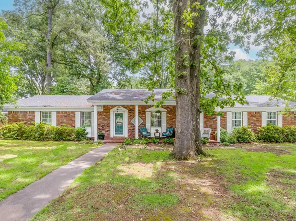 32 Glenmere Dr, Searcy, AR 72143
