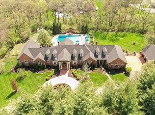 10076 Litzsinger Rd, Saint Louis, MO 63124