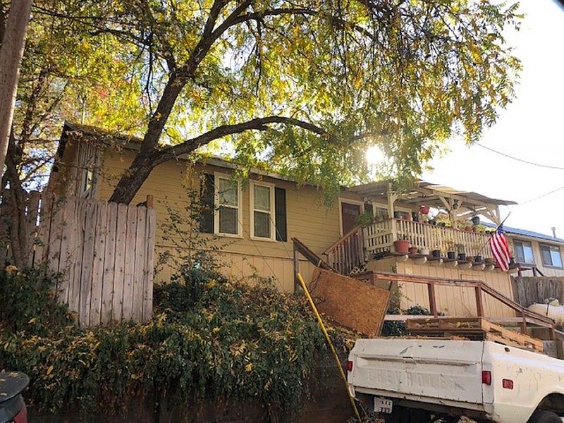 1st image of 18383 Hodge Ave