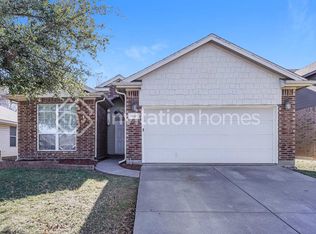 1021 Fort Apache Dr, Haslet, TX 76052