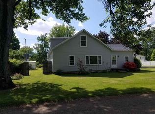 407 N Thayer St, Bourbon, IN 46504