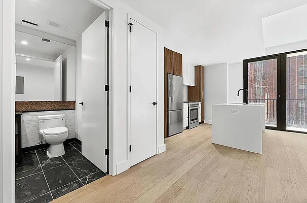 Rented by West 124th Manager LLC | media 23