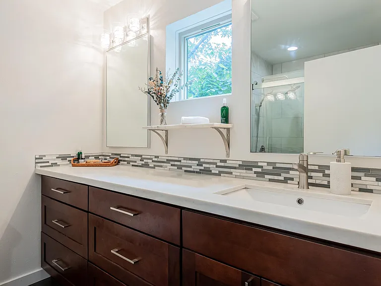 701 Galer St #706 — Photo 12