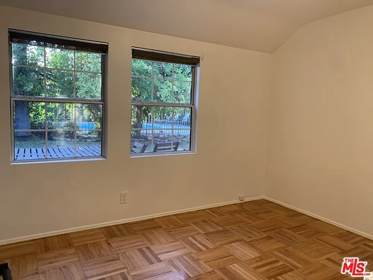 6905 Costello Ave — Photo 13