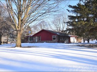 N49W27671 S Willow Creek Dr, Pewaukee, WI 53072