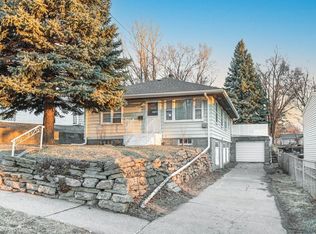 2215 W 6th St, Sioux City, IA 51103