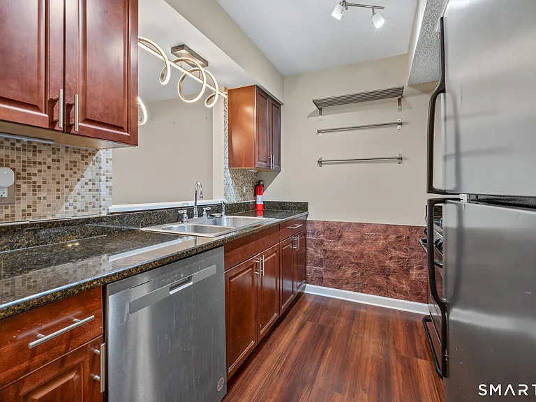 1690 Dixwell Ave #C8 — Photo 3