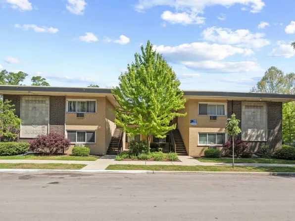 135 S Kenilworth Ave APT 10, Oak Park, IL 60302