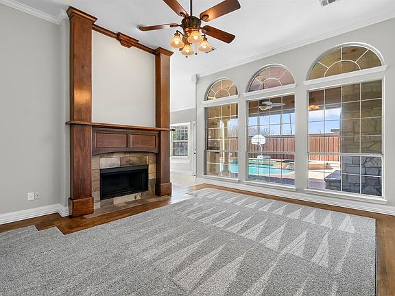 5th image of 7609 Silverthorn Dr