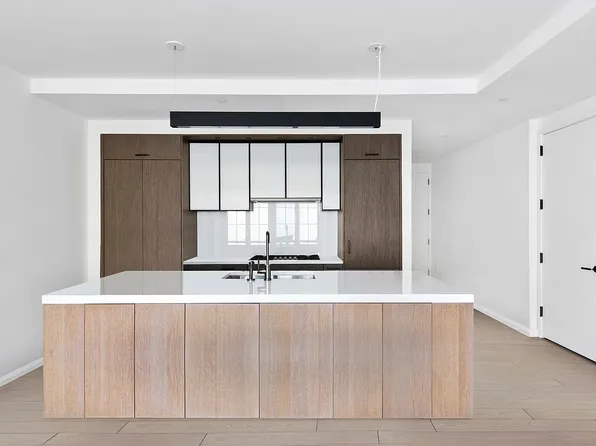 959 1st Avenue image 5 of 19