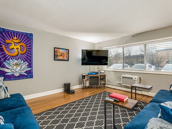 5th image of 734 Dempster St APT Ag5