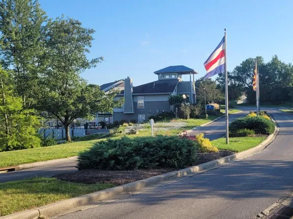 9940 Regatta Dr Unit 201, Cincinnati, OH 45252