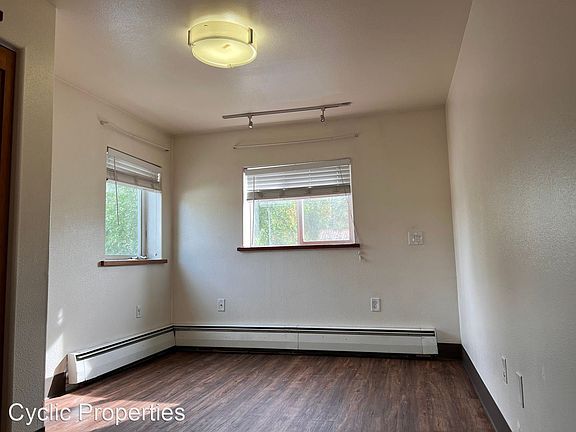 5th image of 1458 Noble St #1