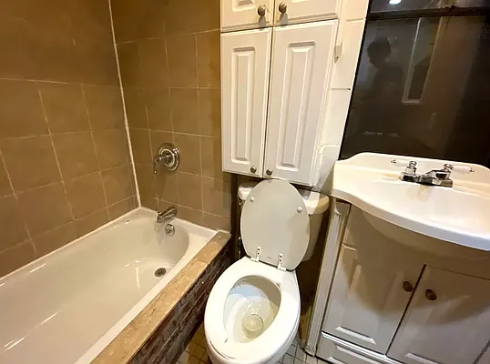 Rented by Highline Residential | media 6