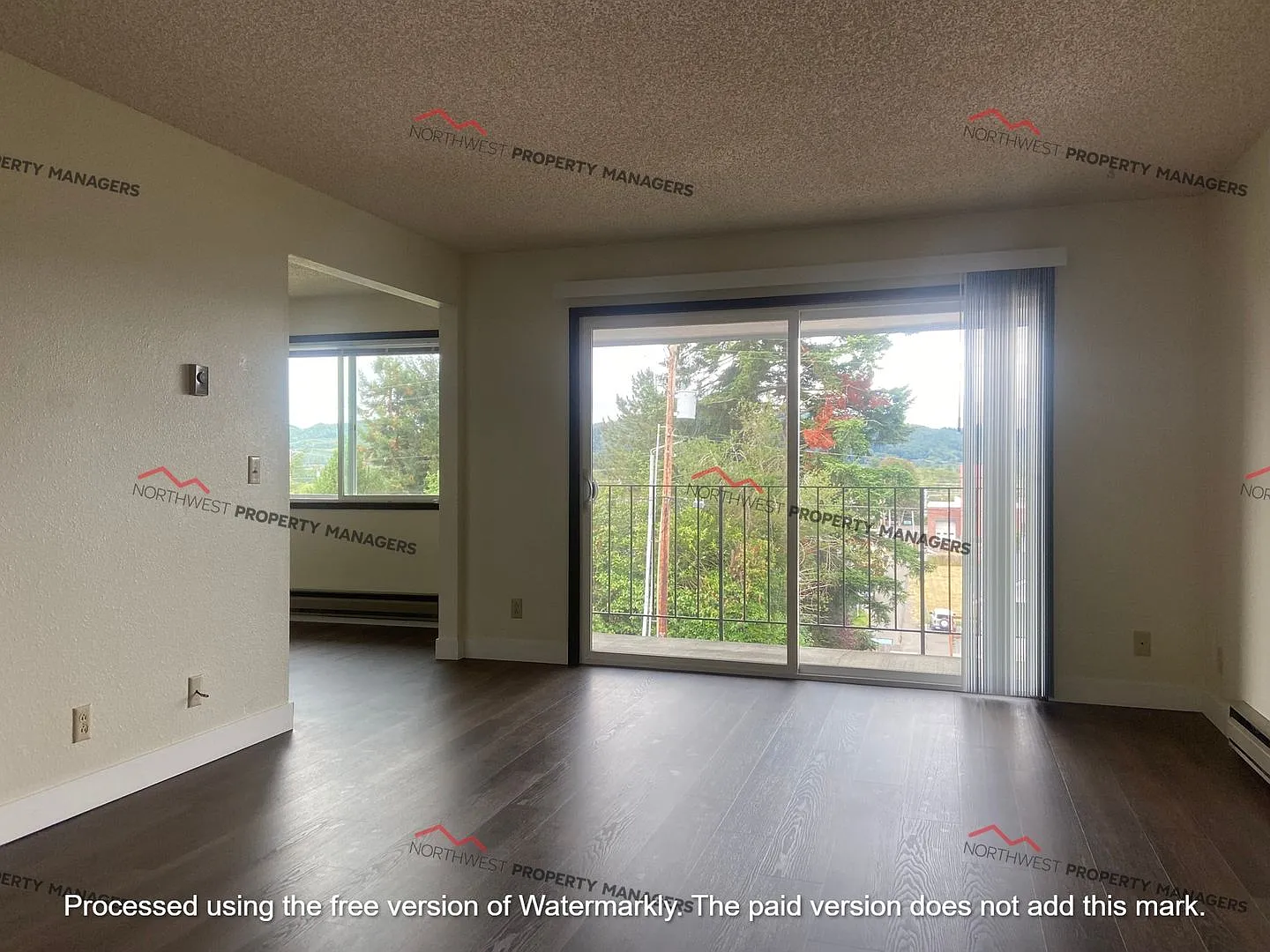 r139h Overlook Apartments — Photo 3
