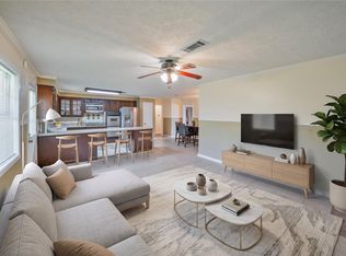 726 Skylark Rd, Pasadena, TX 77502
