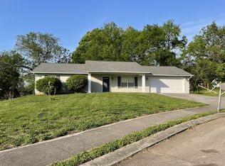 512 Lejeune Dr, Maryville, TN 37804