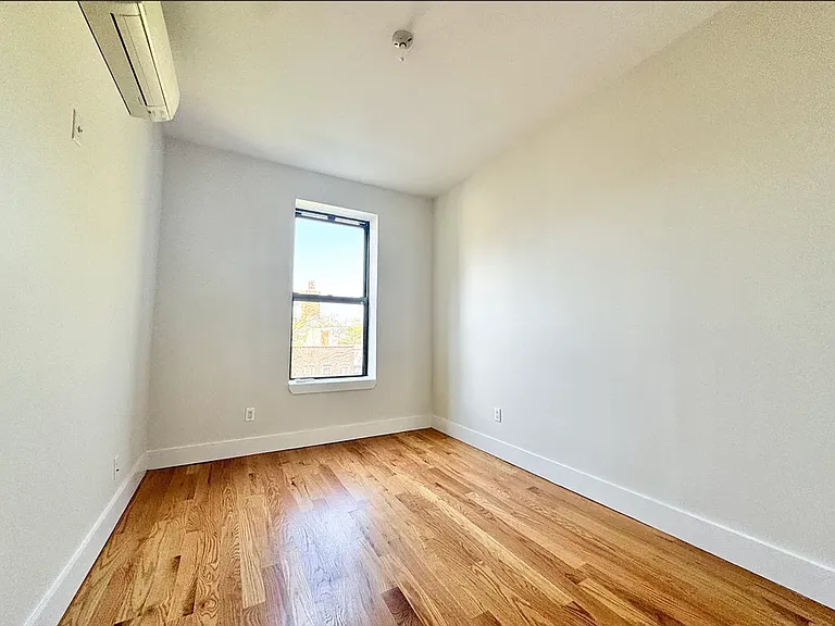 1593 Sterling Pl #3R — Photo 12