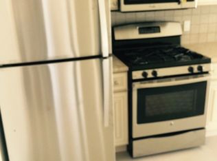 2620 23rd Ave APT 2F, Astoria, NY 11105