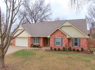 2521 Bluestem Rd, Ponca City, OK 74604
