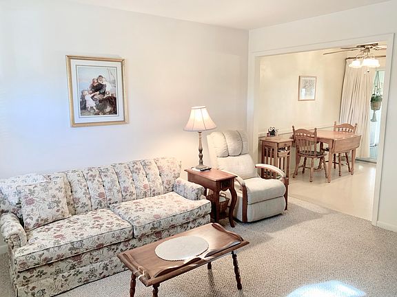 2nd image of 360 Koogler Dr NW