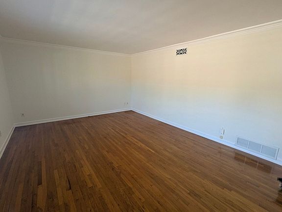 3rd image of 3718 Christine St