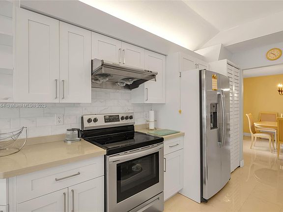 3rd image of 9902 NW 52nd Ter