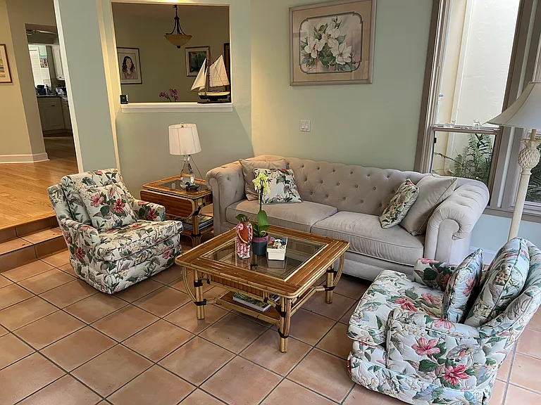 S Carmel Ct — Photo 8