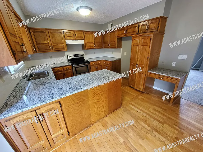 14801 W 123rd Ter — Photo 21