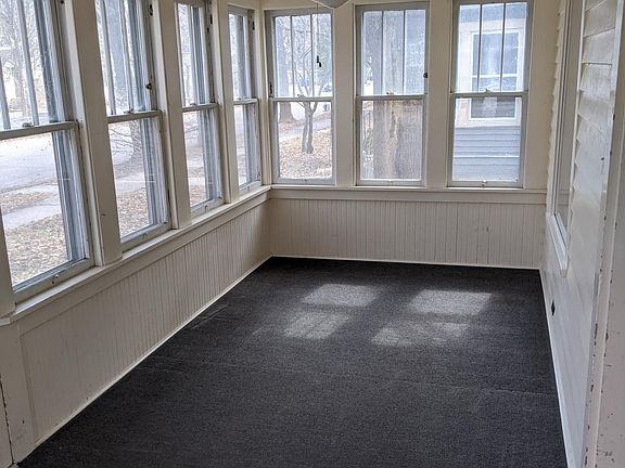2nd image of 2512 34th Ave S
