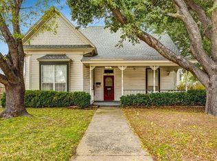 135 W Walters St, Lewisville, TX 75057