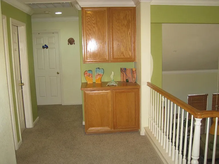 2nd floor Hallway