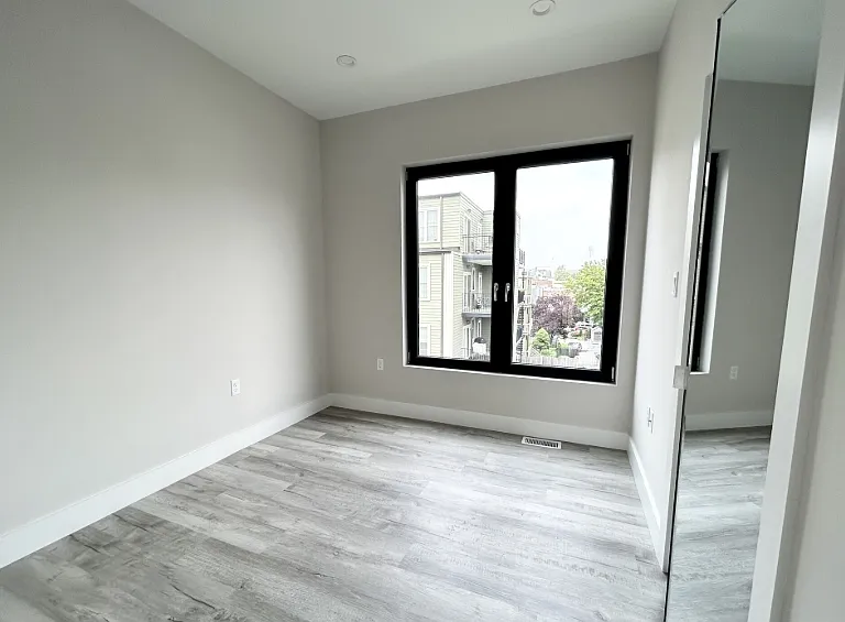 2 W 3rd Street Pl #RR — Photo 6